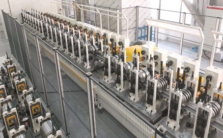 中科煜宸自动化辊压激光焊接产线：从超高强钢成型到焊接，颠覆传统管材行业！